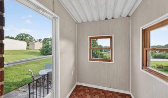 105 N Elm St, Ballwin, MO 63011