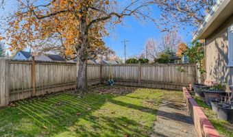 12025 SW 9TH St, Beaverton, OR 97005