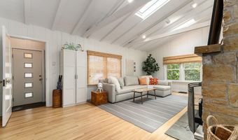 215 S Broadway, Beverly Shores, IN 46301