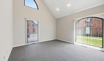 1287 Worthington Woods Blvd, Columbus, OH 43085