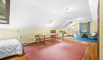 10 Candlewood Dr, Amherst, NH 03031