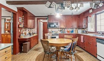 12 Lampercock Ln, Lincoln, RI 02865