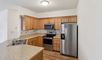 522 Kelsey Ln, Altoona, IA 50009