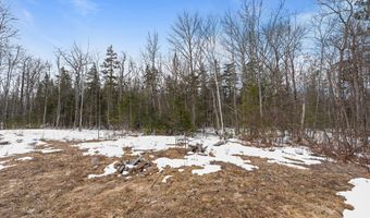 3 New England Rd, Abbot, ME 04406