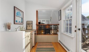 27 W Willow Ln, Charlestown, RI 02813