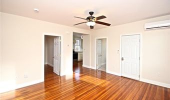 668 Thames St 2, Newport, RI 02840
