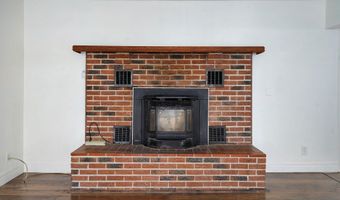 6896 N Farm Rd 1, Ash Grove, MO 65604