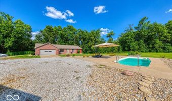 6888 E County Road 800 N, Bainbridge, IN 46105