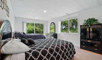 2320 Rice Ridge Ln NE, North Liberty, IA 52317