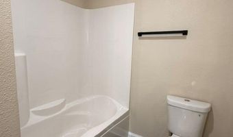 1867 Locust Grove Rd, Batesville, AR 72501