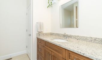 2 Iris Ct, Cromwell, CT 06416