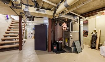 307 N Main St, Ashland, OR 97520