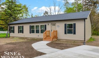 2060 Washington St, Algonac, MI 48001