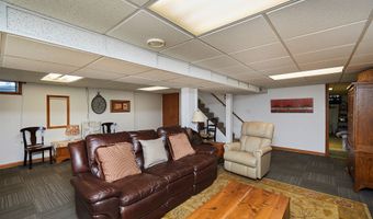 1506 S 14th St, Adel, IA 50003