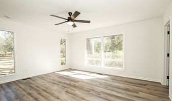 4912 Holly Hill Rd, Albany, GA 31721