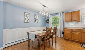 65 Lone Indian Trl, Augusta, ME 04330