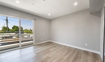 2223 S Highland Ave, Los Angeles, CA 90016