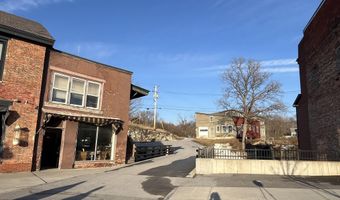 35 Center St, Brandon, VT 05733