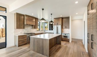 3186 NW Strickland Way, Bend, OR 97703