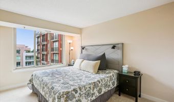 7500 WOODMONT Ave #S706, Bethesda, MD 20814