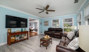 3213 Ridgewood Rd, Allenwood, NJ 08720