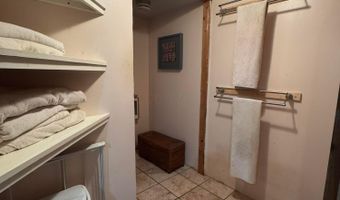 6598 Jeff Ln, Athens, OH 45701