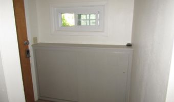 917 S 6th St, Artesia, NM 88210