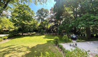 2185 Ayrshire Dr, Ann Arbor, MI 48105