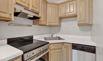 1820 SWANN St NW #2, Washington, DC 20009
