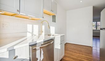 2502 LANGSTON Blvd 3, Arlington, VA 22201