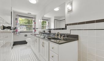 1715 Musso View Ave, Cheshire, CT 06410
