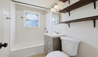 29 Rosedale Dr, Bristol, RI 02809