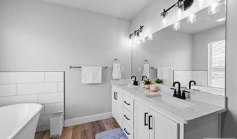 2882 Sunburst Dr, Ammon, ID 83406