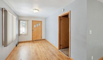 902 Rapids St, Adel, IA 50003