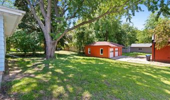 609 S MEMORIAL Dr, Appleton, WI 54914
