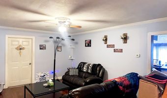 29 Hooker Rd, Bridgeport, CT 06610
