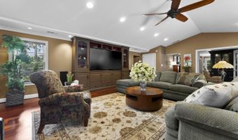 7111 CINDY Ln, Annandale, VA 22003
