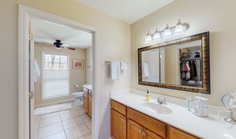 495 Shore Dr, Big Sandy, TN 38221