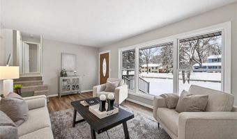 907 40th Ln, Anoka, MN 55303