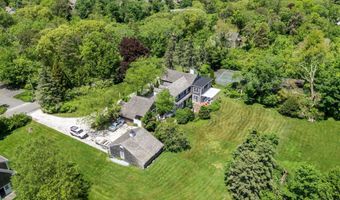 50 0 Indian Trl, Barnstable, MA 02630