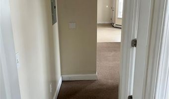 575 Main St 2B, East Greenwich, RI 02818