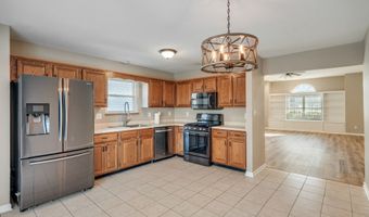 8178 Captain Dr, Avon, IN 46123