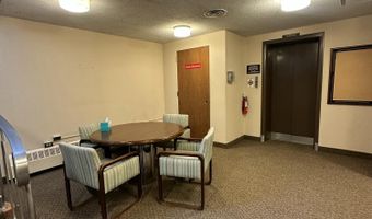 320 S 1st St, Aberdeen, SD 57401