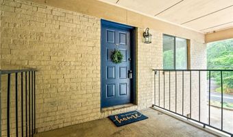 522 N DONAHUE Dr 7, Auburn, AL 36830
