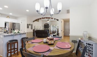 870 Vandenburg Dr, Boiling Springs, SC 29316