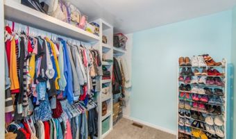 2 Higgins Dr, Alloway, NJ 07462