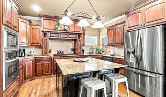 2711 SE 7Th St, Bentonville, AR 72712