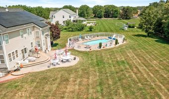9 Denise Dr, Allentown, NJ 08501