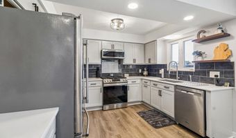 7253 Flamingo Rd, Algonac, MI 48001