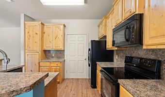 405 Magnolia St, Hico, TX 76457